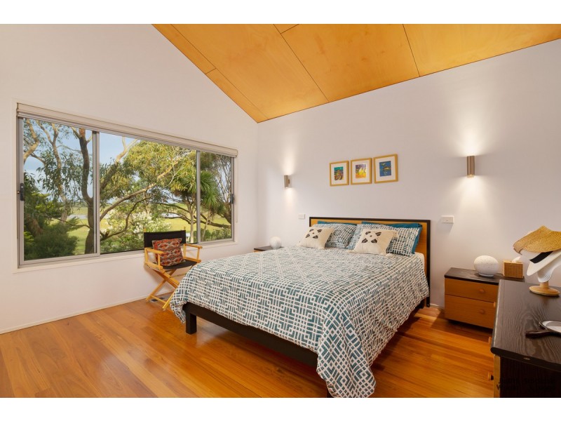 47 Dolphin Drive, Smiths Beach VIC 3922