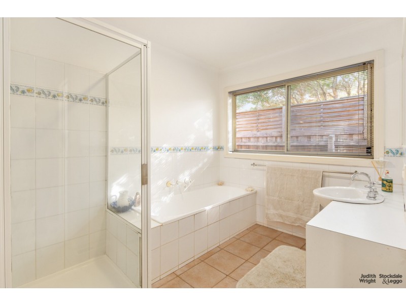 12 Manna Gum Drive, Cowes VIC 3922