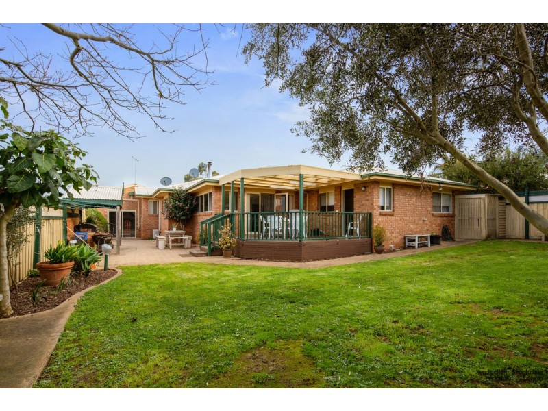 12 Manna Gum Drive, Cowes VIC 3922