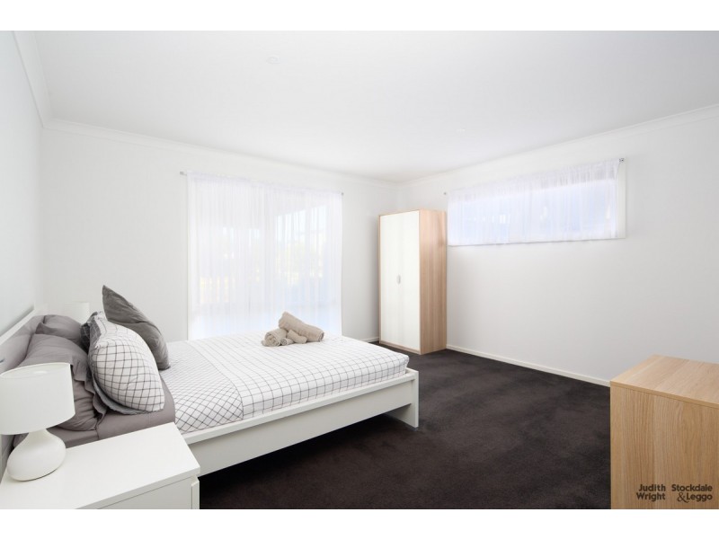 33 Grampian Boulevard, Cowes VIC 3922