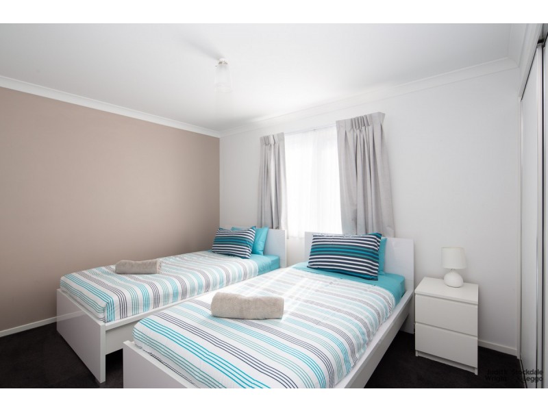 33 Grampian Boulevard, Cowes VIC 3922