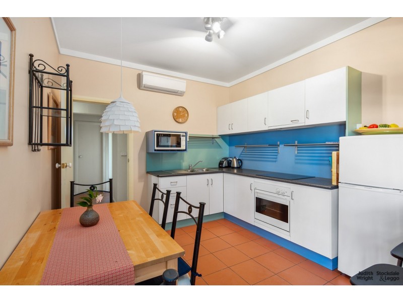 4/2-4 Warley Avenue, Cowes VIC 3922