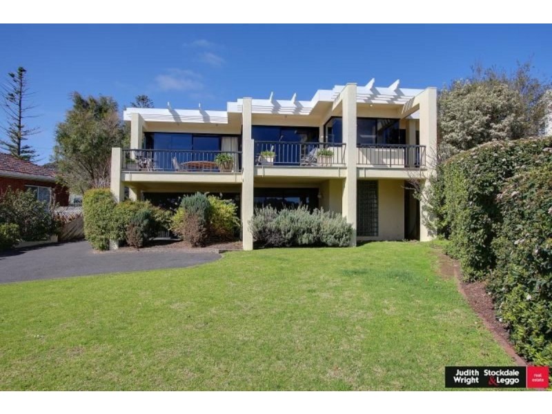 19 The Esplanade, Cowes VIC 3922