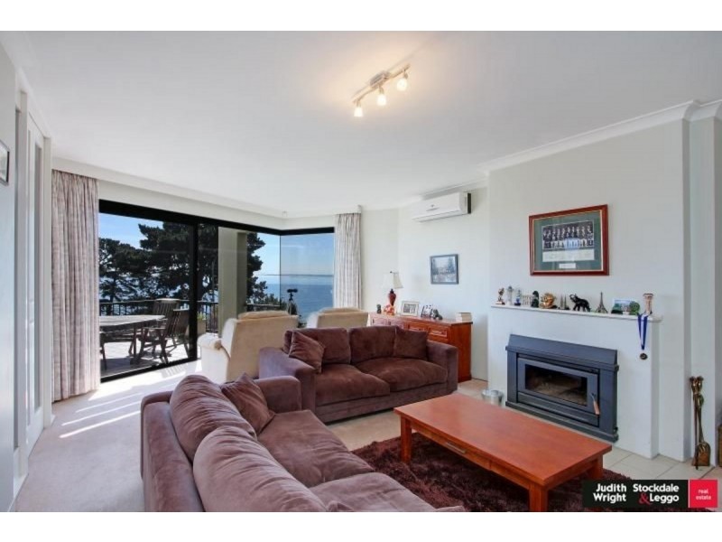 19 The Esplanade, Cowes VIC 3922