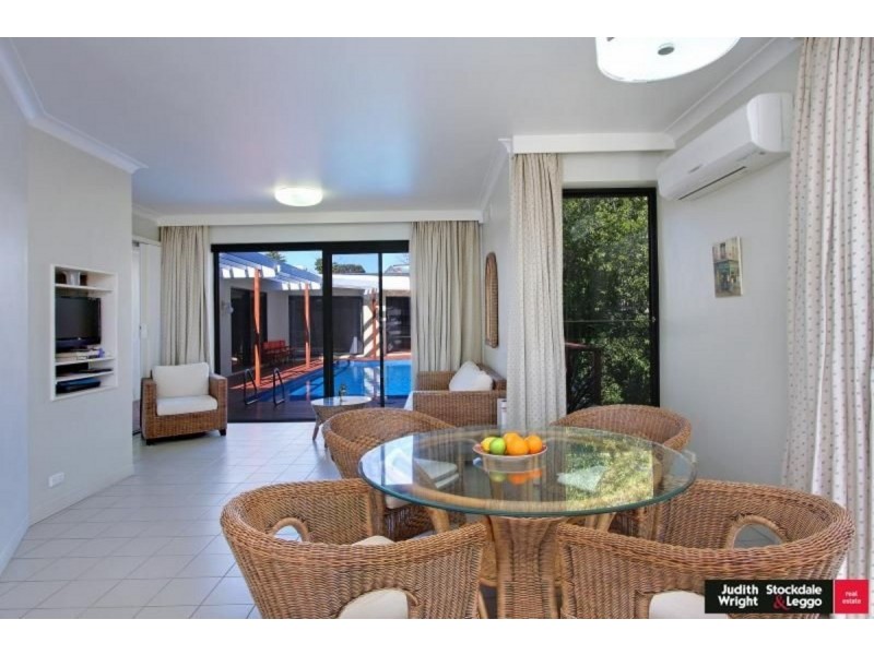 19 The Esplanade, Cowes VIC 3922