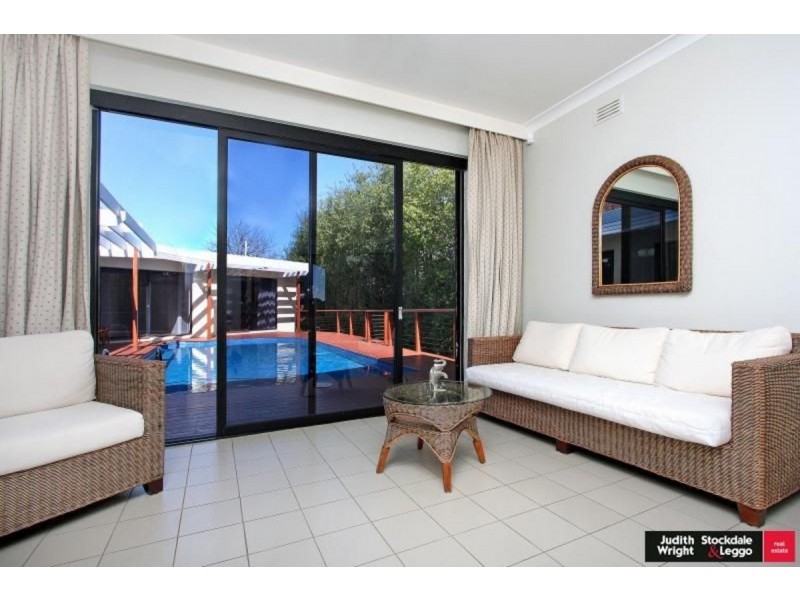 19 The Esplanade, Cowes VIC 3922