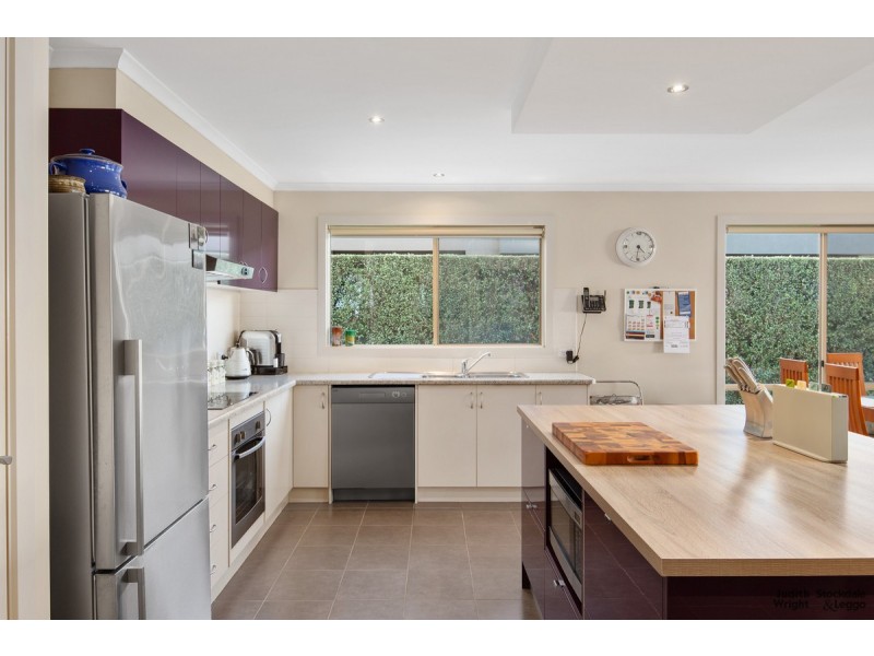 44 Katherine Circuit, Cowes VIC 3922