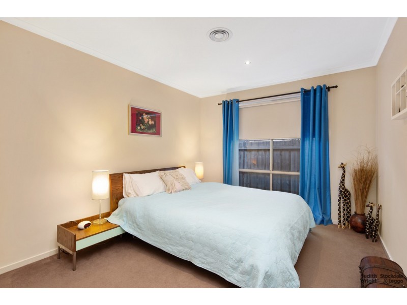 44 Katherine Circuit, Cowes VIC 3922