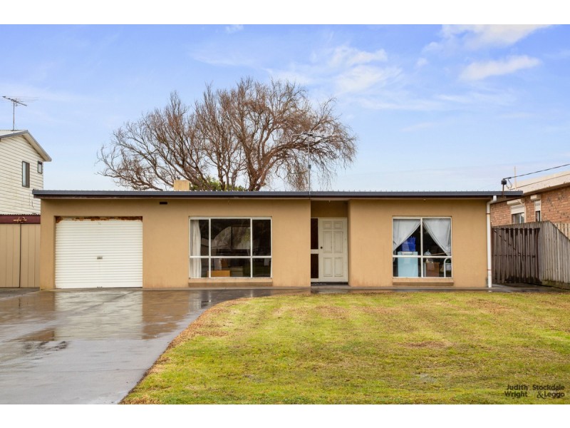 14 Summerhayes Avenue, Cape Woolamai VIC 3925