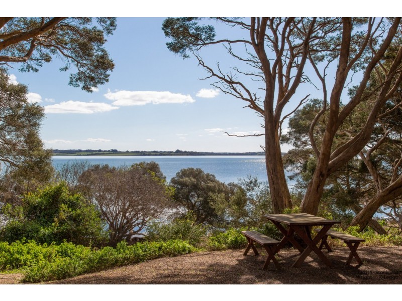 19 Rennison Road, Newhaven VIC 3925