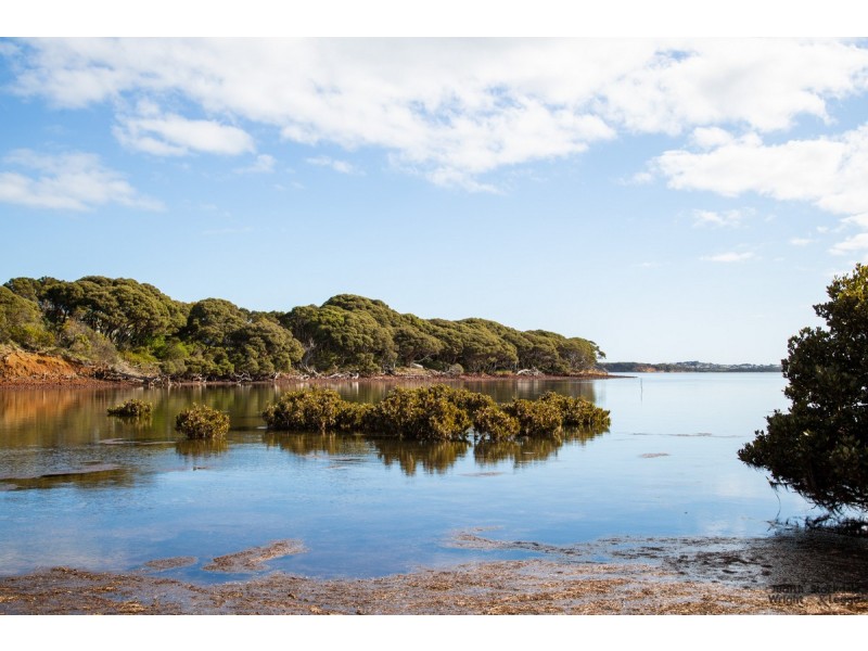 19 Rennison Road, Newhaven VIC 3925