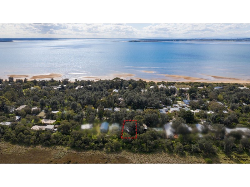 8 Bruce Road, Silverleaves VIC 3922