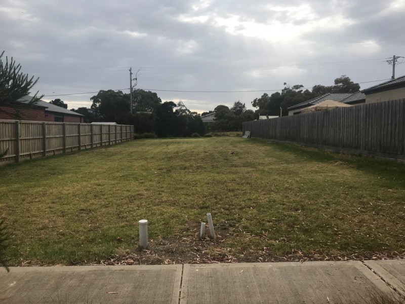 23 Castlecombe Circuit, Cowes VIC 3922