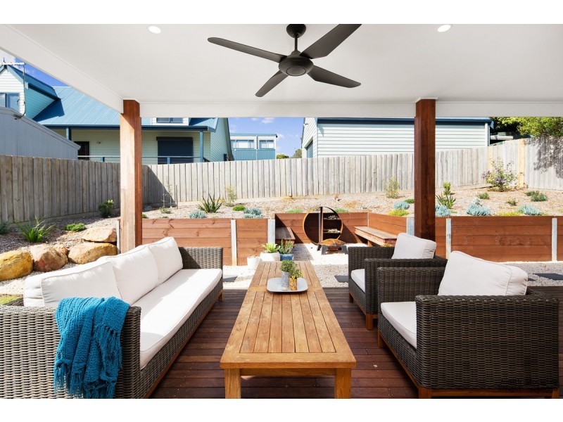 11 Beachcomber Avenue, Smiths Beach VIC 3922