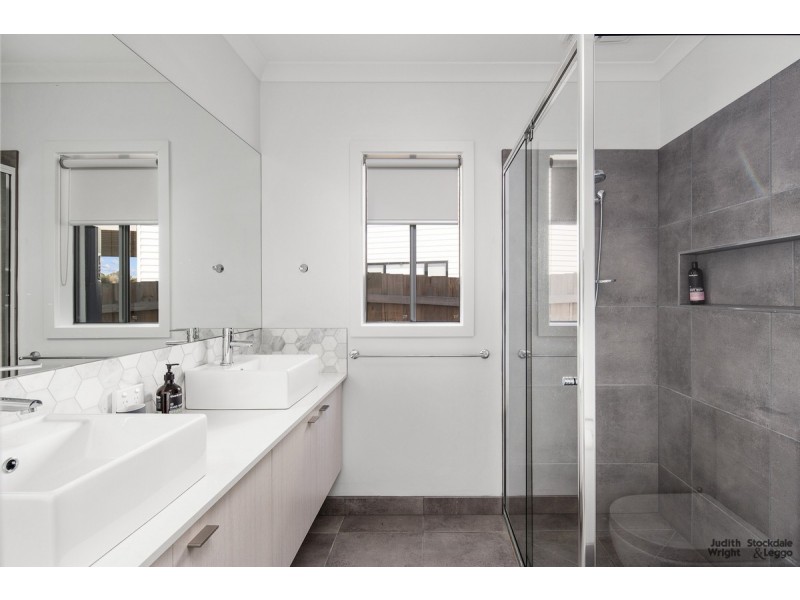 11 Beachcomber Avenue, Smiths Beach VIC 3922