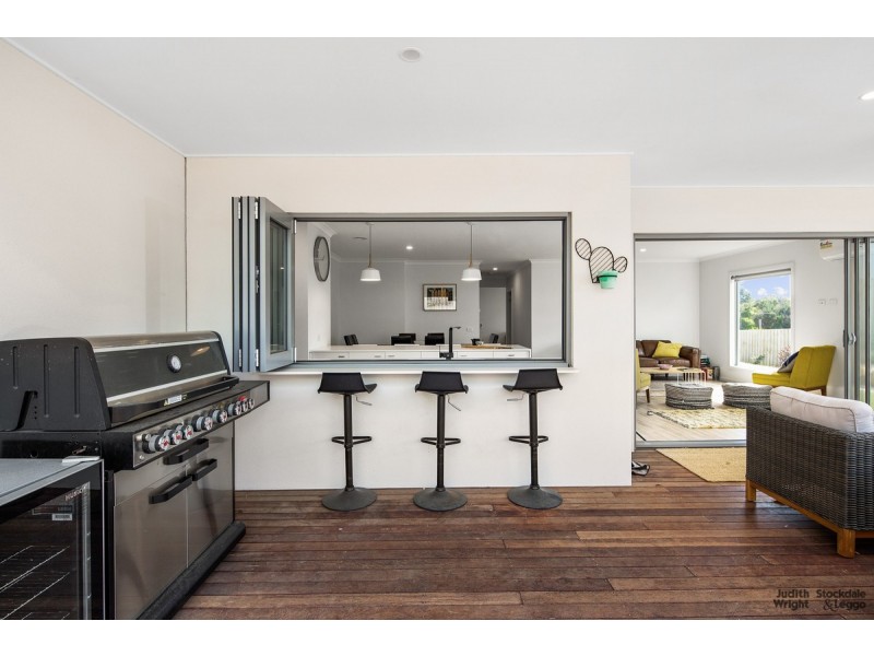 11 Beachcomber Avenue, Smiths Beach VIC 3922