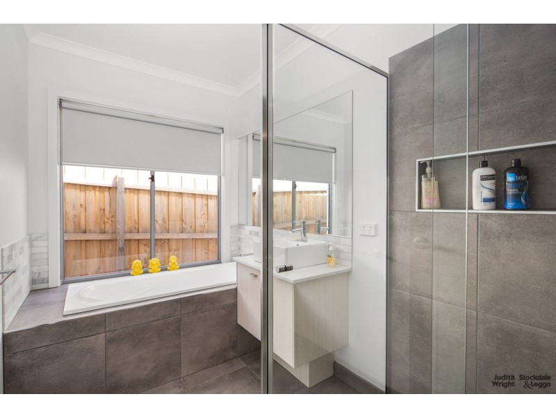 11 Beachcomber Avenue, Smiths Beach VIC 3922