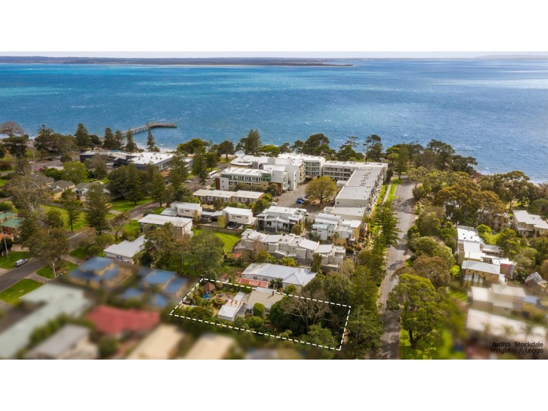 18 Steele Street, Cowes VIC 3922