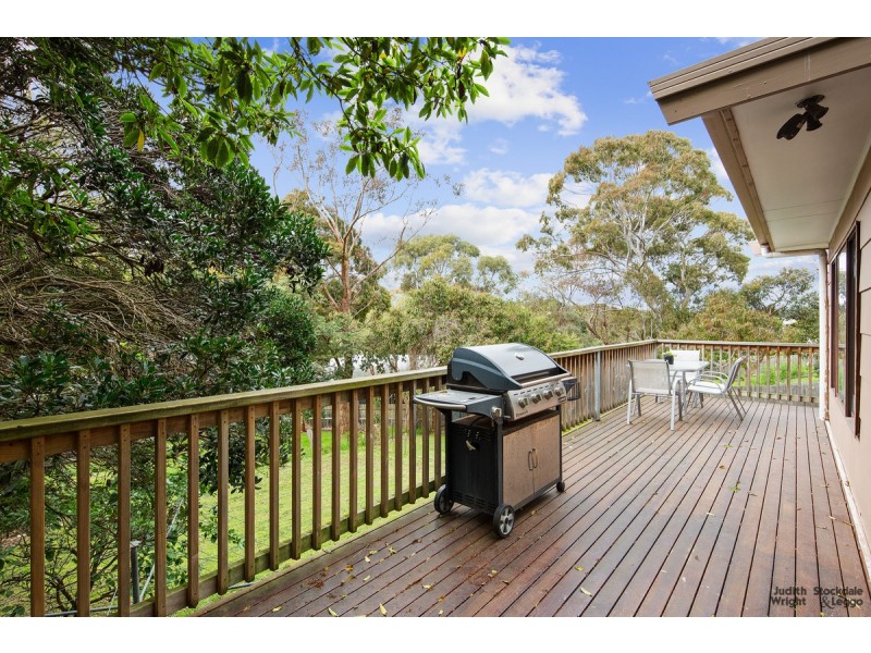 28 Dunsmore Road, Cowes VIC 3922
