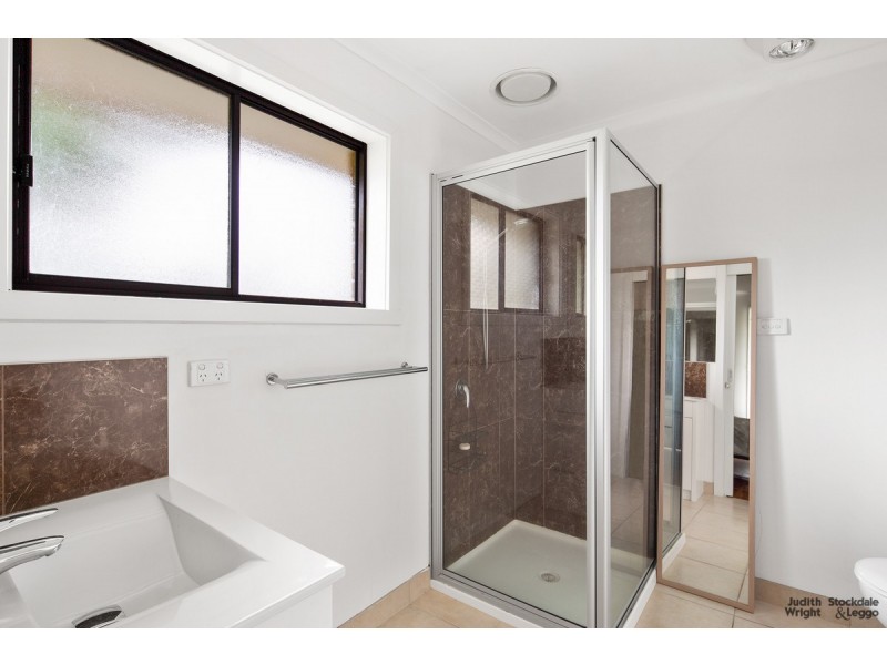 28 Dunsmore Road, Cowes VIC 3922