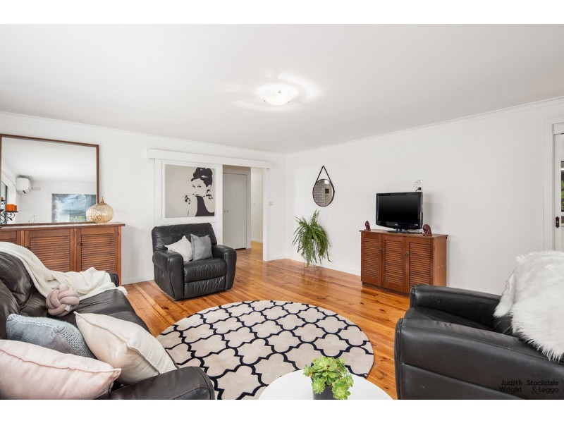 28 Dunsmore Road, Cowes VIC 3922