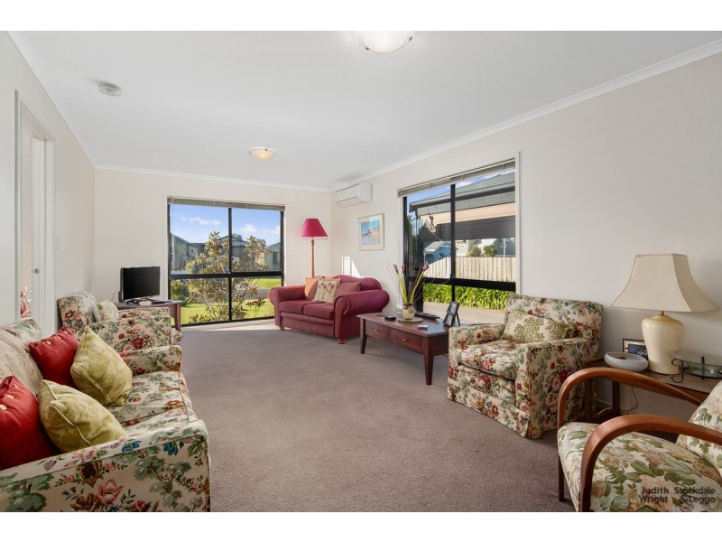 22 Katherine Circuit, Cowes VIC 3922