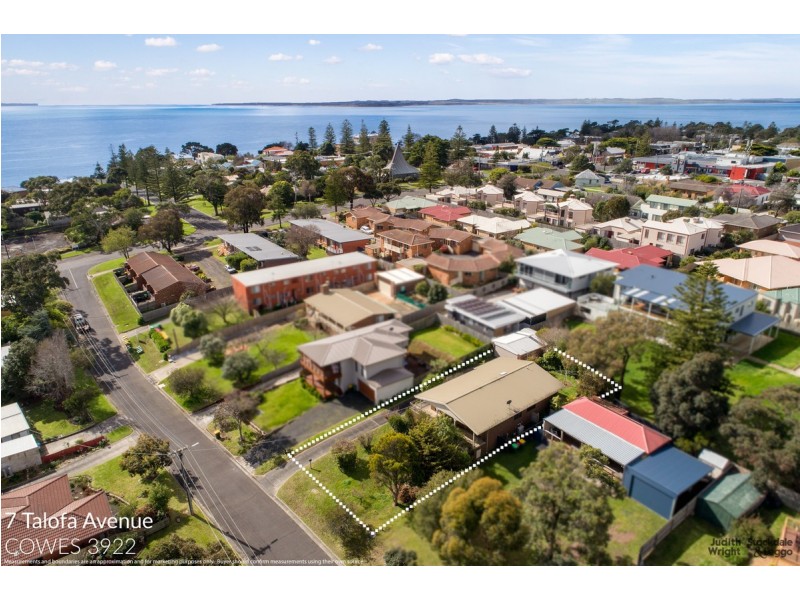 7 Talofa Avenue, Cowes VIC 3922