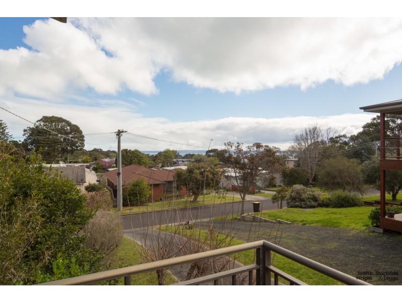 7 Talofa Avenue, Cowes VIC 3922
