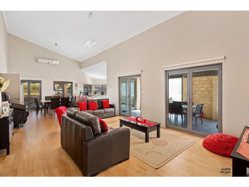 22 Irving Road, Cowes VIC 3922