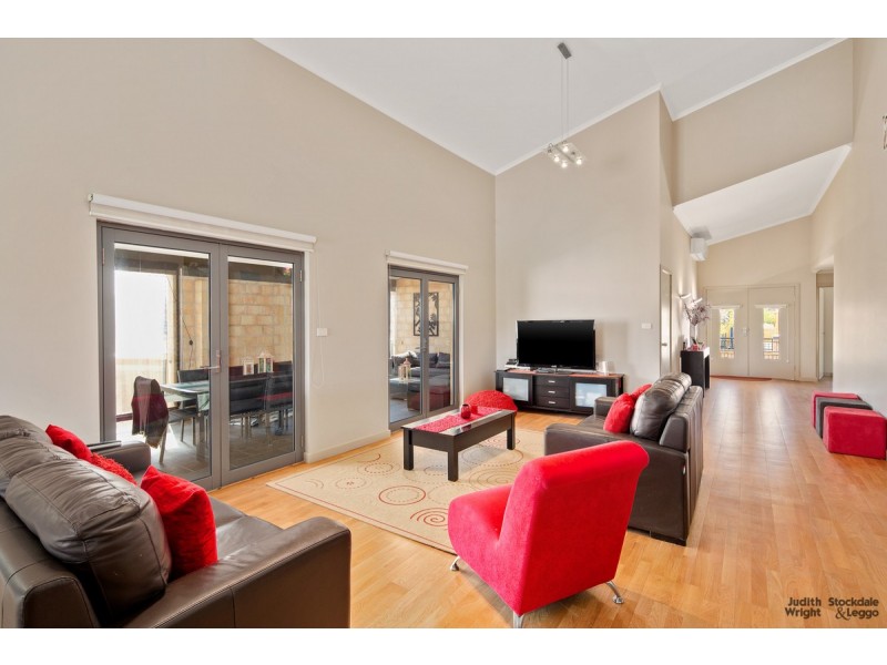 22 Irving Road, Cowes VIC 3922