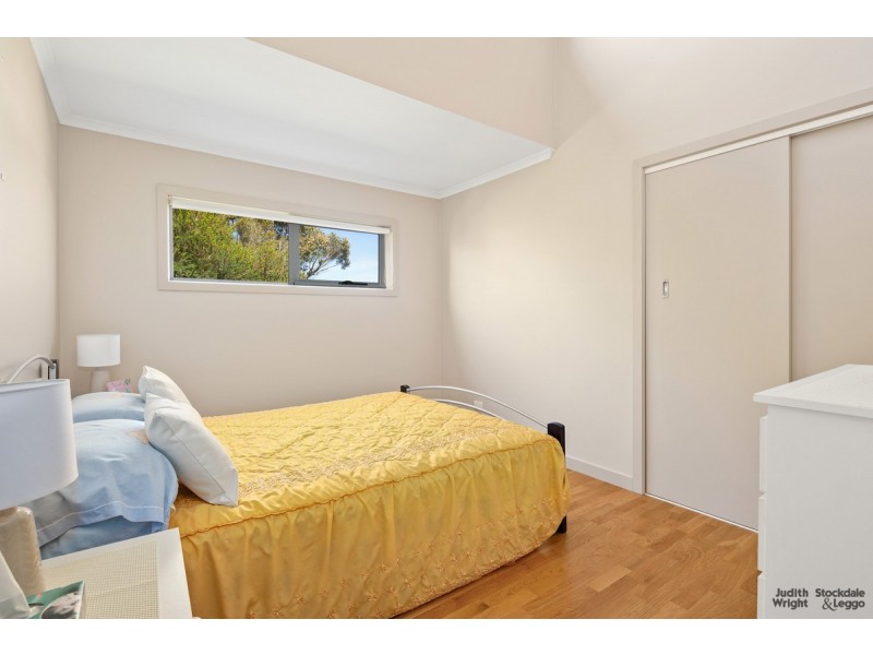 22 Irving Road, Cowes VIC 3922