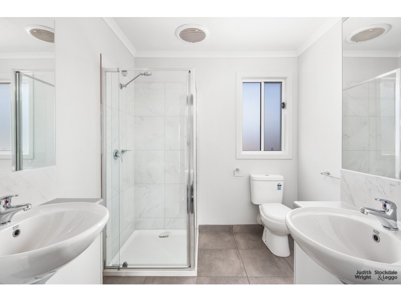 13 Longridge Street, Cowes VIC 3922