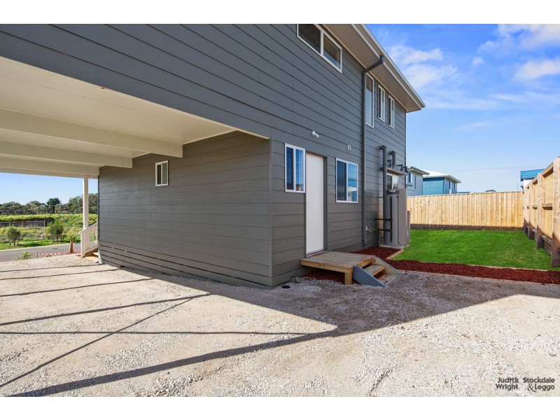13 Longridge Street, Cowes VIC 3922