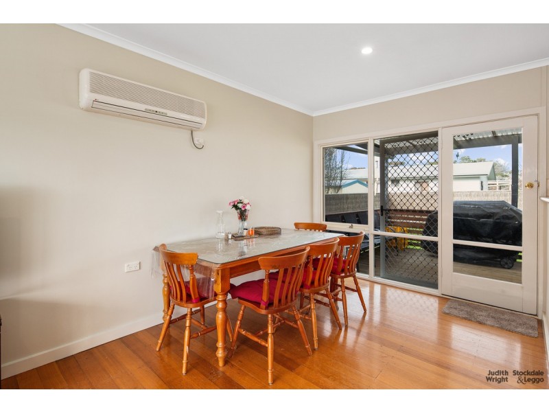 31 Pine Avenue, Cowes VIC 3922