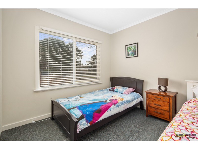 31 Pine Avenue, Cowes VIC 3922