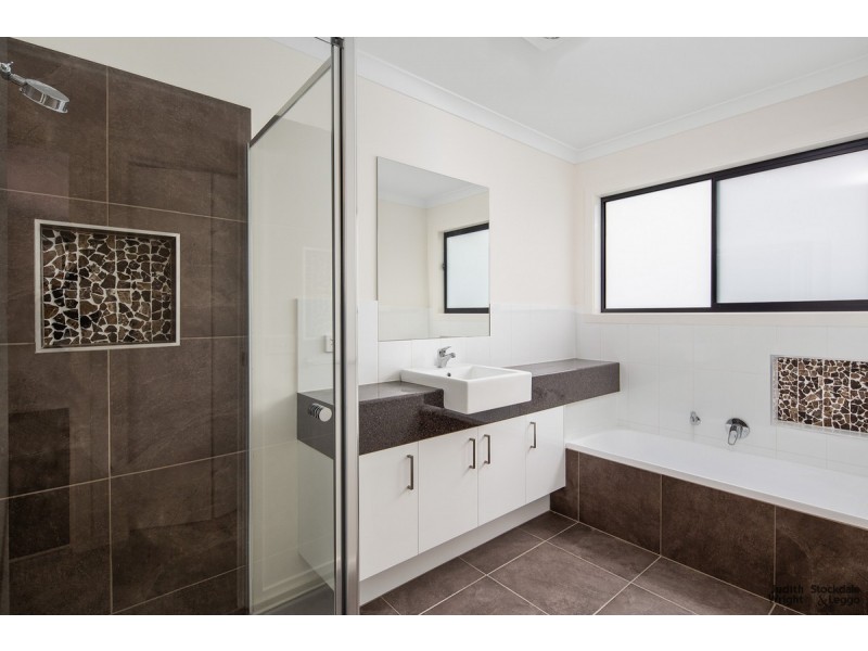 1 & 2/266 Settlement Road, Cowes VIC 3922