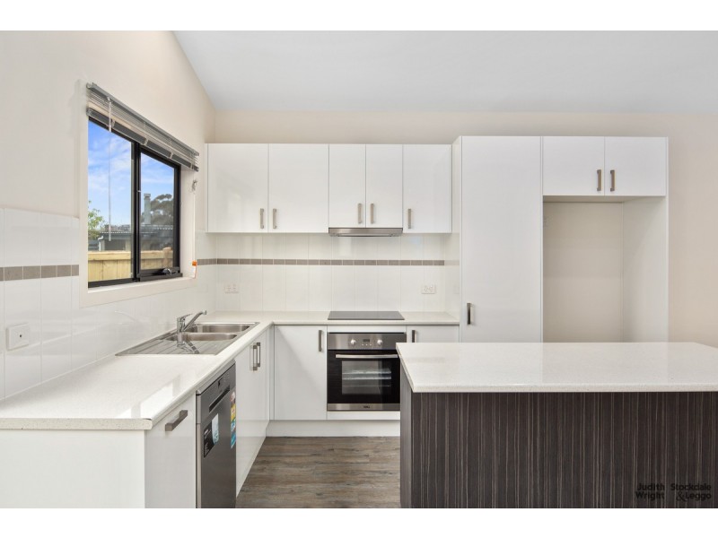 1 & 2/266 Settlement Road, Cowes VIC 3922