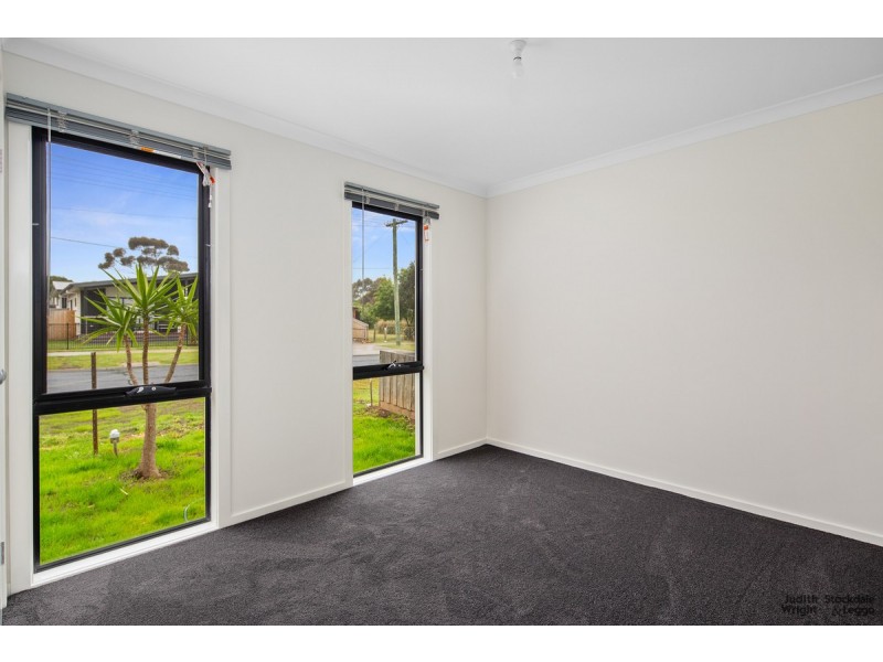 1 & 2/266 Settlement Road, Cowes VIC 3922