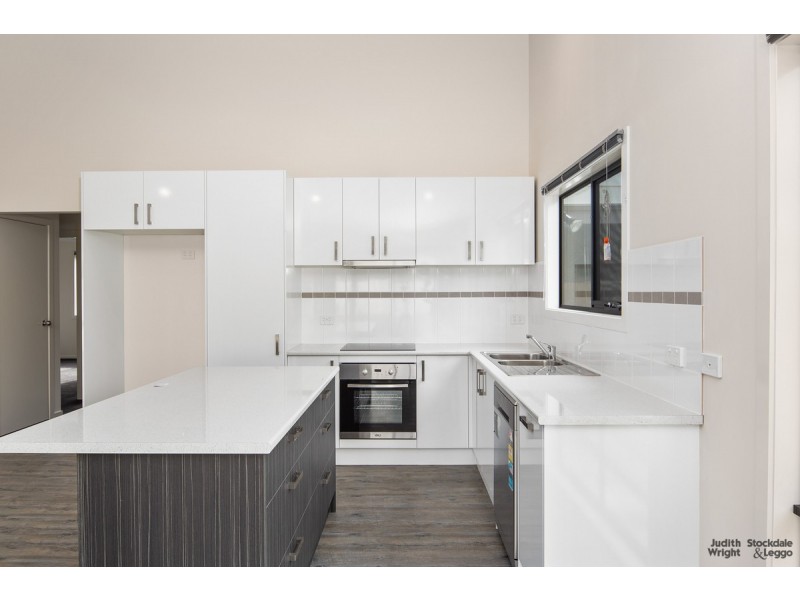 1 & 2/266 Settlement Road, Cowes VIC 3922