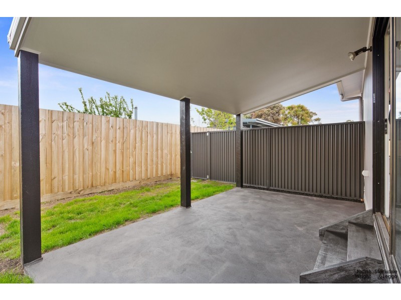 1 & 2/266 Settlement Road, Cowes VIC 3922