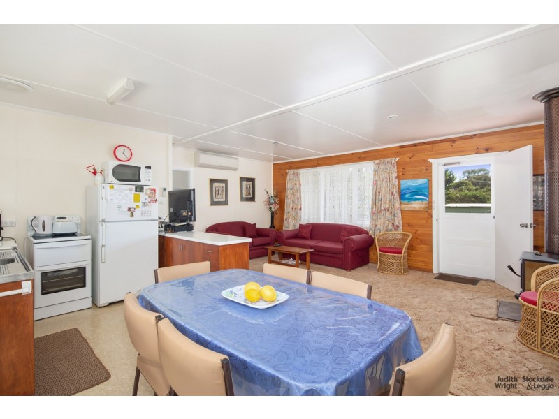 22 Raywood Avenue, Cowes VIC 3922