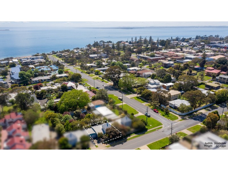 114 Church Street, Cowes VIC 3922