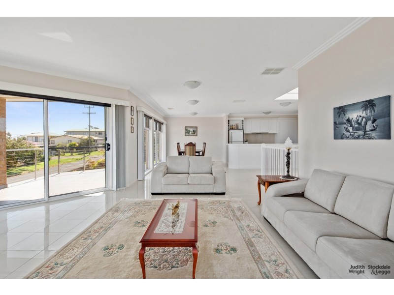 25 Lymington Avenue, Ventnor VIC 3922