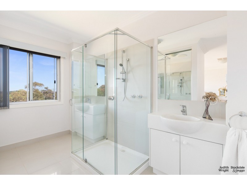 25 Lymington Avenue, Ventnor VIC 3922