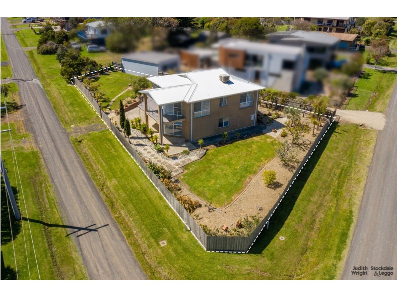 25 Lymington Avenue, Ventnor VIC 3922