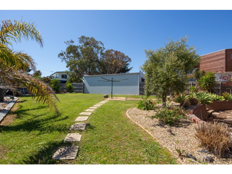 25 Lymington Avenue, Ventnor VIC 3922