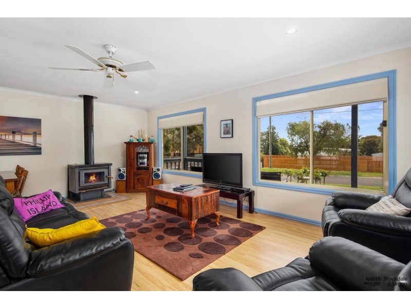 49 Pinedale Avenue, Cape Woolamai VIC 3925