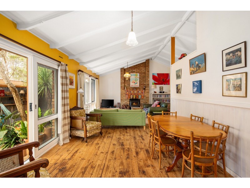 4 Hill Court, Cowes VIC 3922