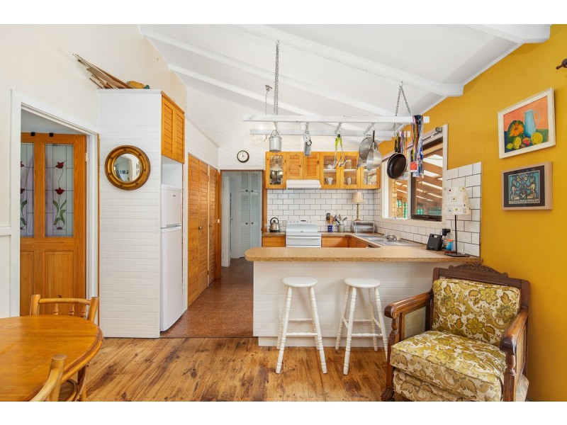 4 Hill Court, Cowes VIC 3922
