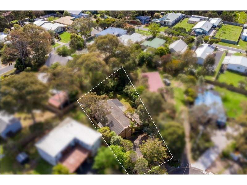4 Hill Court, Cowes VIC 3922